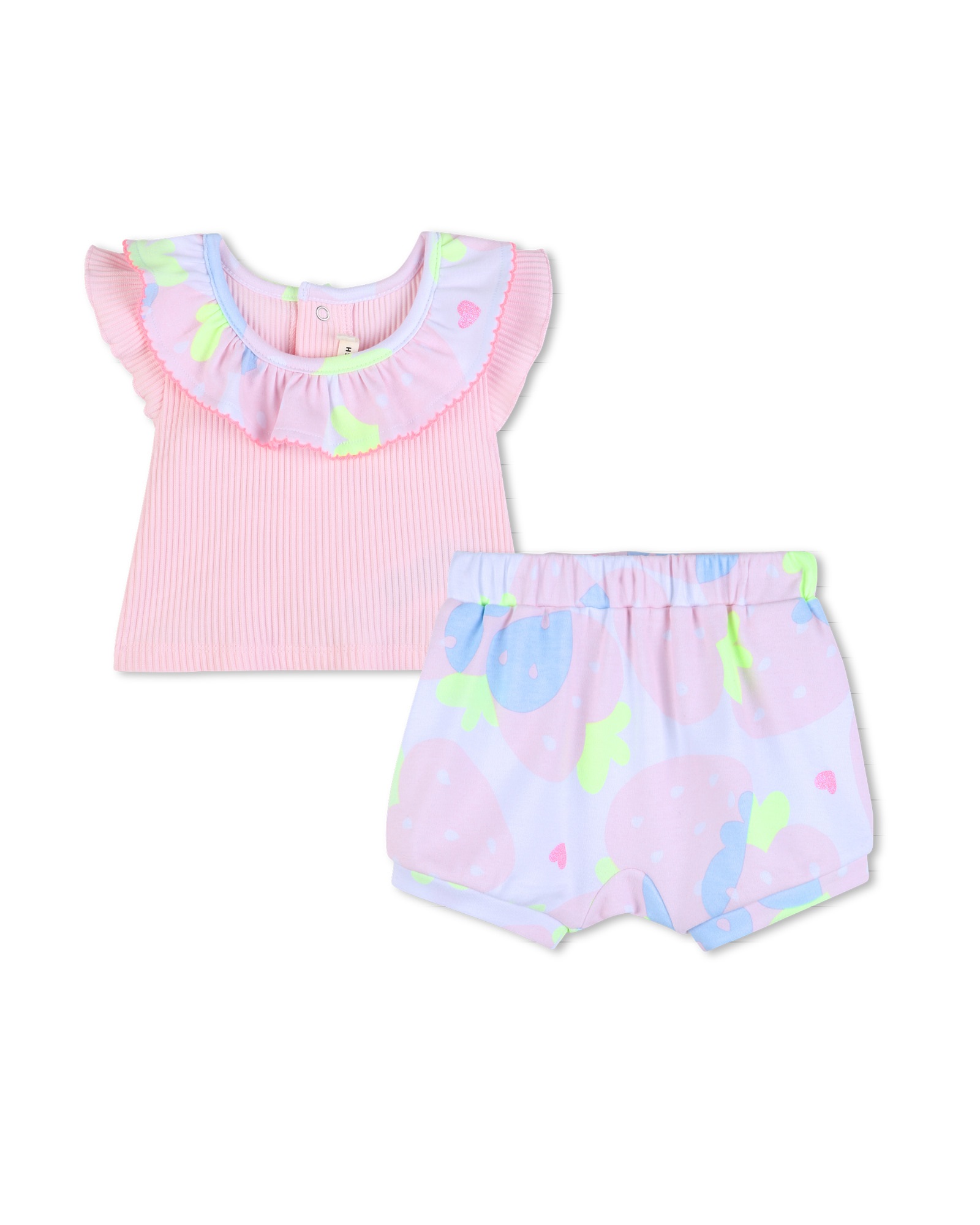 Футболка, шорты