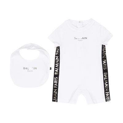 Комбинезон и слюнявчик