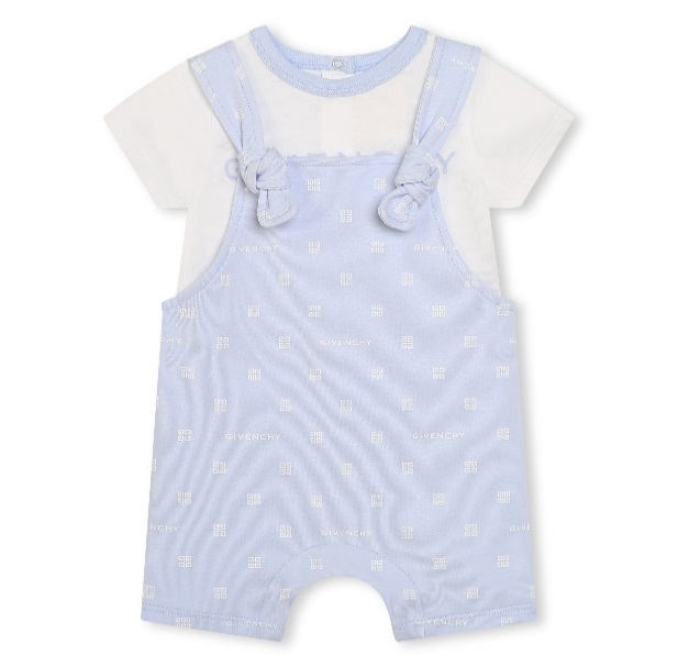 Комбинезон и футболка