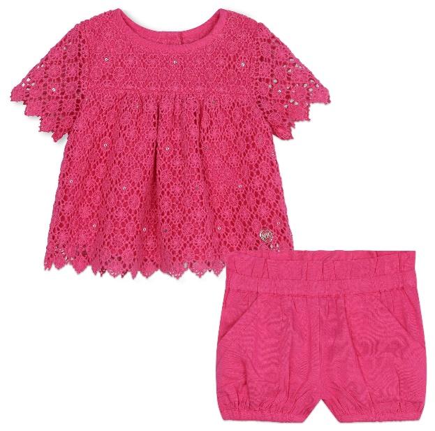 Блузка и шорты