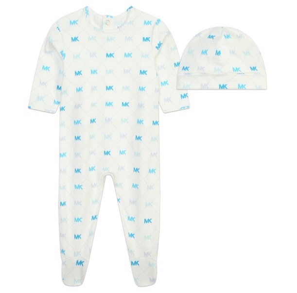 Пижама и шапка