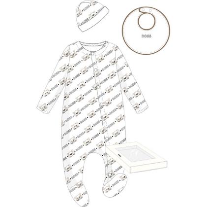 Комбинезон, шапка и слюнявчик