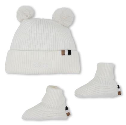 Шапка, носки в упаковке