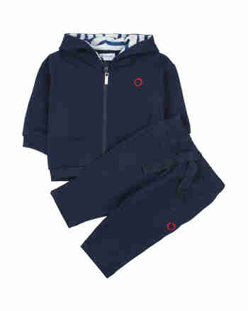 Толстовка и брюки