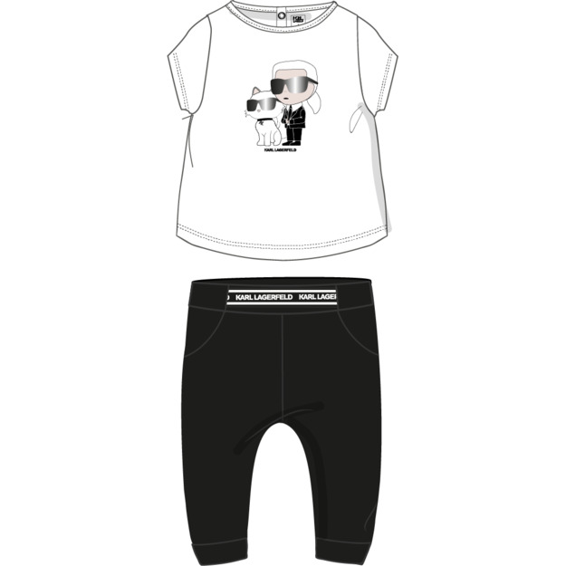 Футболка и легинсы