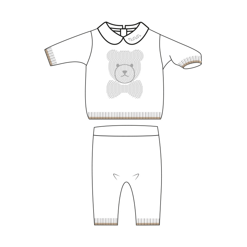 Футболка и брюки