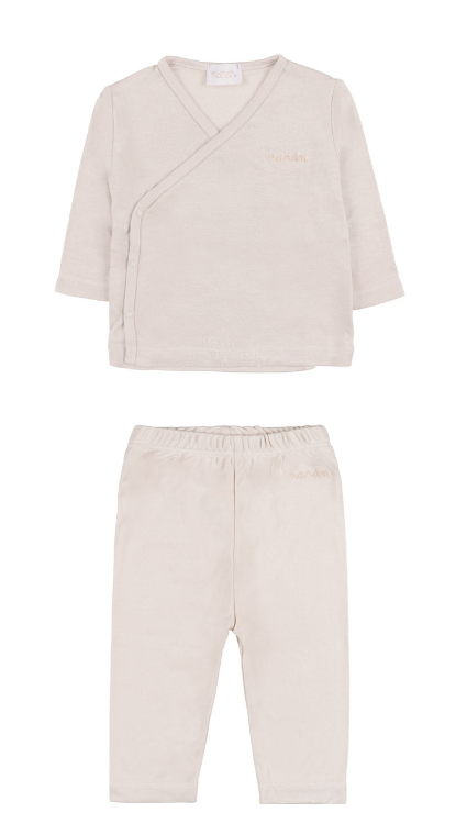 Блузка с брюками