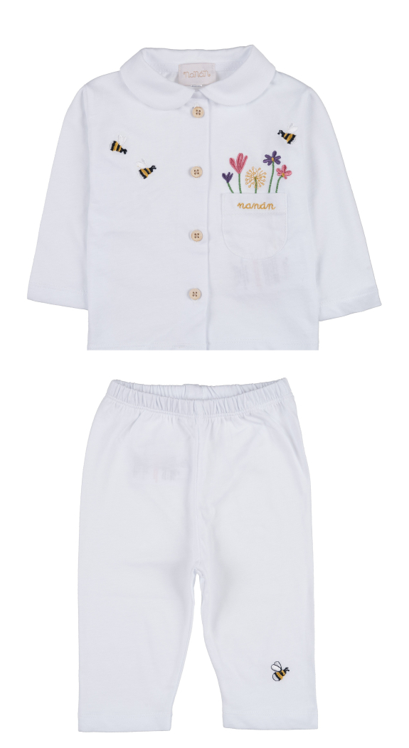 Блузка с брюками