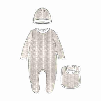 Комбинезон, шапка, слюнявчик