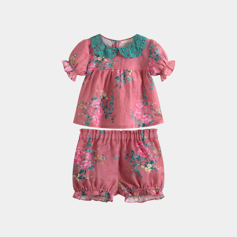 Блузка, шорты