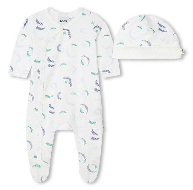 Пижама и шапка