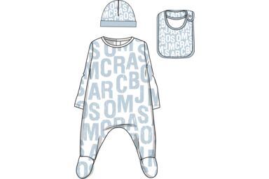 Пижама, шапка, слюнявчик в упаковке