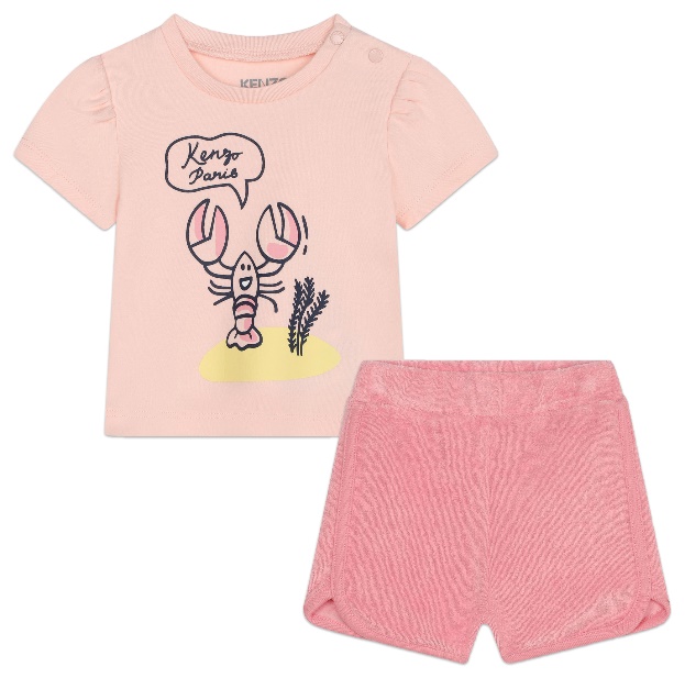 Футболка с шортами