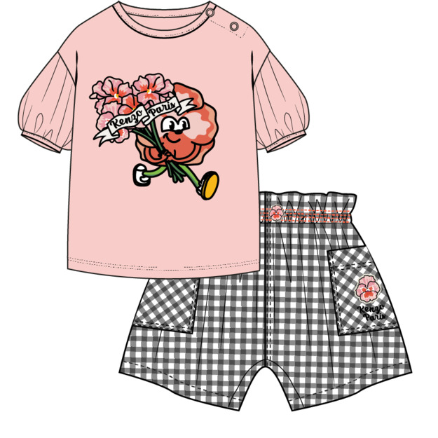 Футболка с шортами