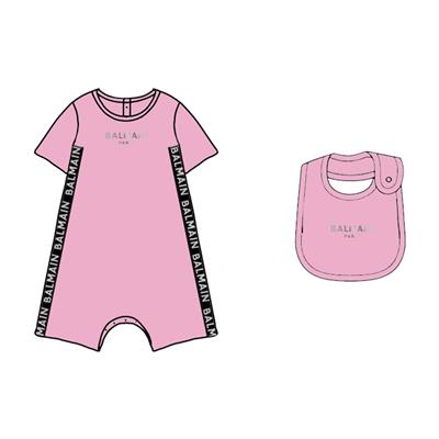 Комбинезон и слюнявчик