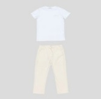 Футболка с брюками