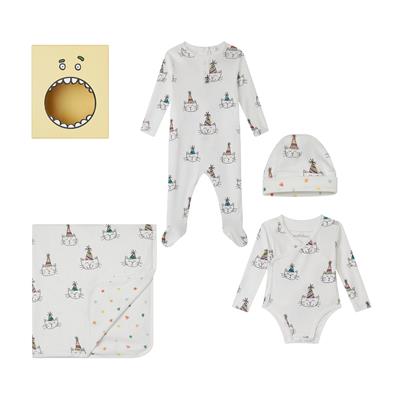 Комбинезон с боди, шапкой и одеялом