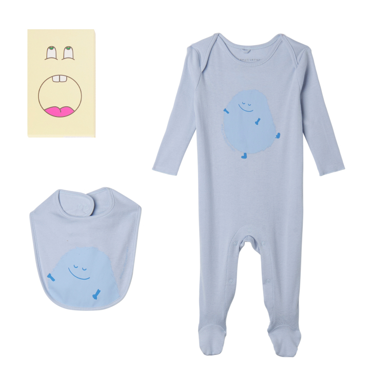 Комбинезон, слюнявчик в упаковке