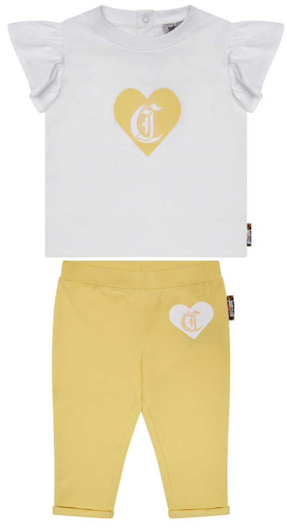 Футболка, шорты