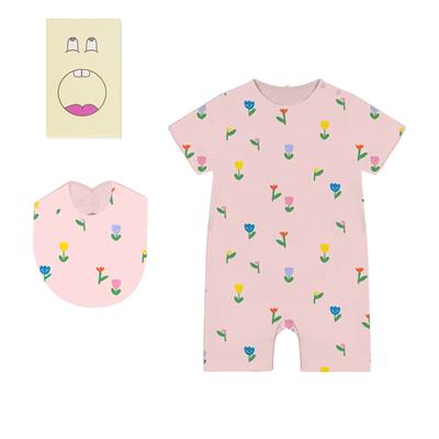 Комбинезон, слюнявчик в упаковке