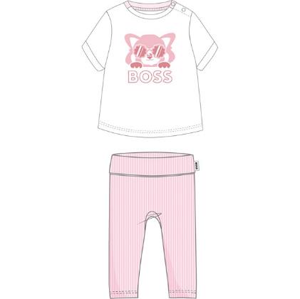 Футболка и брюки