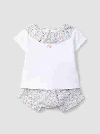 Футболка, шорты