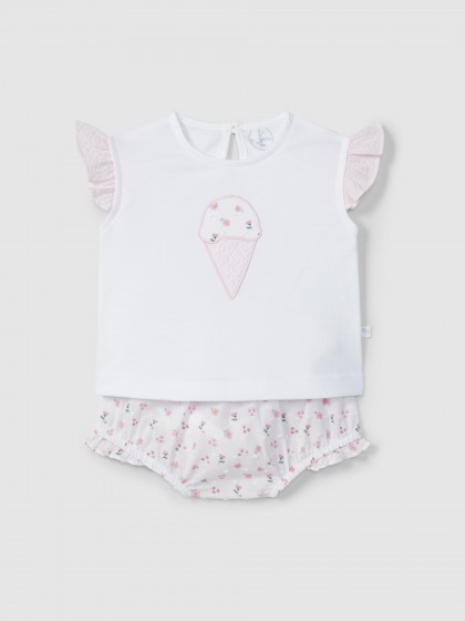 Футболка, шорты