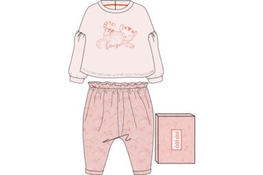 Футболка, брюки в упаковке