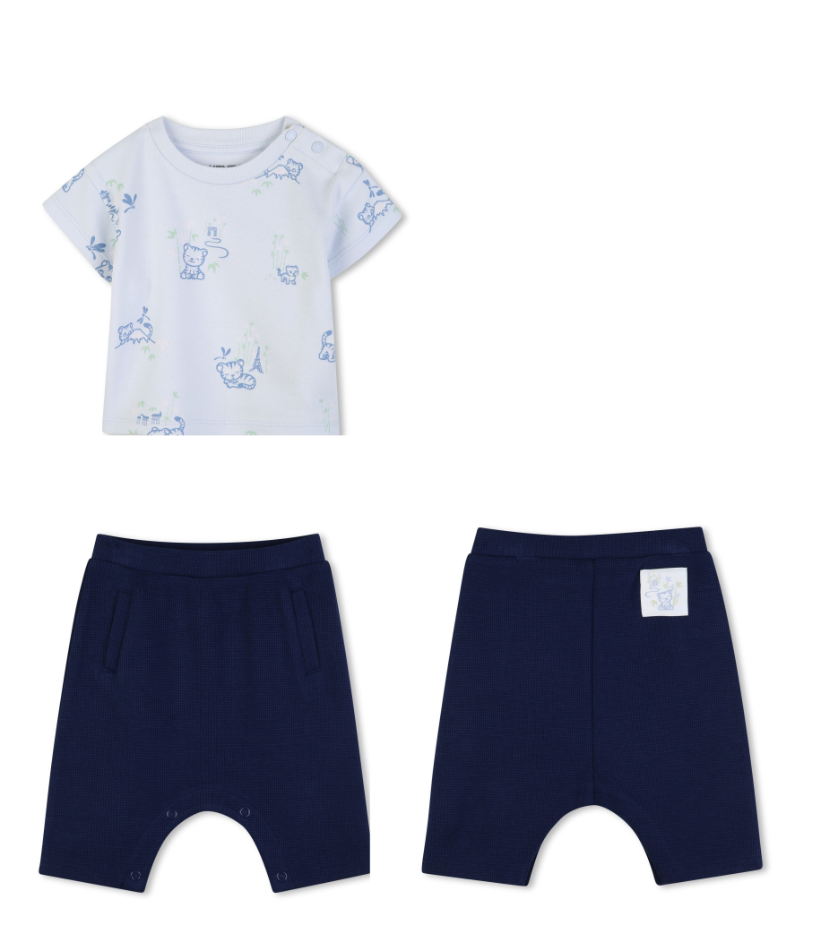 Футболка, брюки