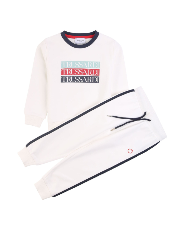 Толстовка и брюки